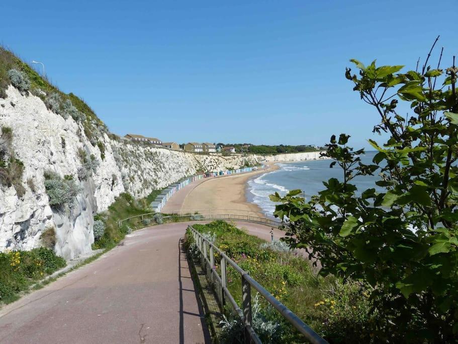 Amazing Sea Views And Much More…. Apartamento Broadstairs Exterior foto